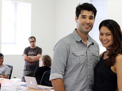 Sosok Wanita Cantik yang Kaya Raya Berkat Aplikasi Canva