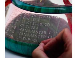 Haru Biru Netizen Rayakan Liverpool Juara