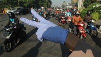 Pengamanan-pengamanan oleh aparat gabungan terus dilakukan sejak diterapkannya PSBB Tahap I pada 28 April 2020 sampai berakhirnya PSBB Tahap III pada 8 Juni 2020 yang berlanjut memasuki masa transisi menuju era normal baru.