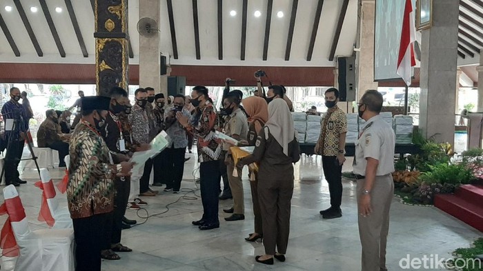 pembagian sertifikat tanah