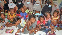 Hasil identifikasi dan pemeriksaan tes diagnosa cepat (rapid test) COVID-19 menyatakan sebanyak 99 orang etnis Rohingya dinyatakan non reaktif.
