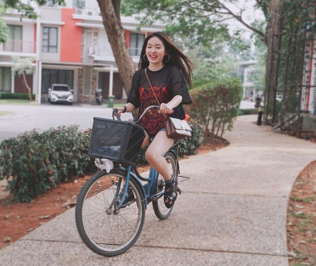 Mantan kekasih Verrell, Natasha Wilona, juga berhasil memiliki rumah dari hasil kerja kerasnya sebagai aktris. Seperti sang mantan, perempuan 21 tahun itu merogoh kocek sampai Rp 3 miliar demi mendapatkan rumah impiannya. (Foto: Instagram)