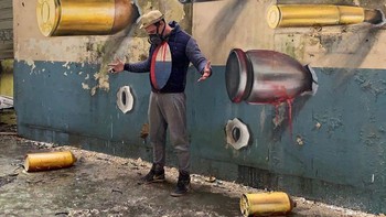 Gaya lukisnya sangat detail, rinci dan realistis. (Foto: Instagram/scaf_oner)