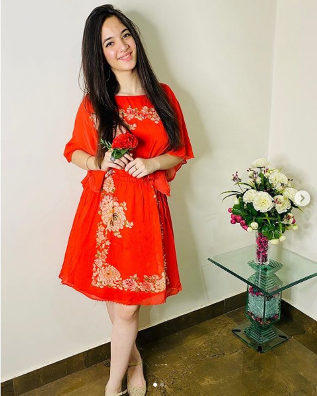 Sementara itu menurut sumber keluarga, remaja 16 tahun itu sebelumnya kerap menerima ancaman di internet. Namun untuk saat ini polisi belum bisa mengonfirmasi penyebab Siya Kakkar bunuh diri. Pihak kepolisian masih melakukan investigasi. Foto: Dok. Instagram @Siya_Kakkar