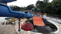 Sebelum pandemi COVID-19, kolam renang ini selalu ramai pengunjung.