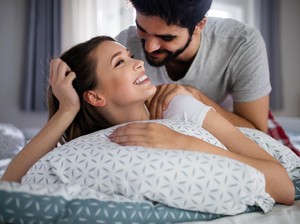 Istri Perlu Tahu, 7 Hal yang Bisa Bikin Suami Bahagia Saat Bercinta