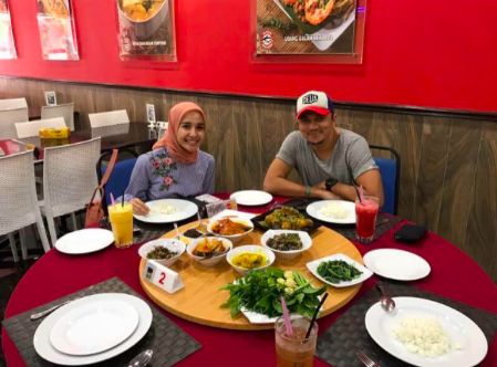 Engku Emran dan Laudya Cynthia Bella