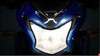 Beberapa fitur baru disematkan, mulai tombol engine kill, dan sistem starter ACG. Suspensi depan pakai teleskopik, suspensi belakang menggunakan model ganda, rem tromol, dan sistem CBS (Combi Brake System). Foto: Pool (gaadiwaadi)