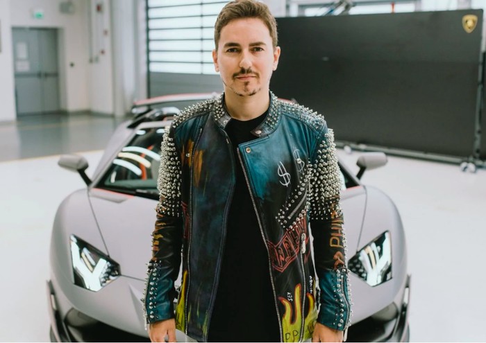 Jorge Lorenzo Tambah Mobil Lagi, Kini Aventador SVJ 63 Roadster.