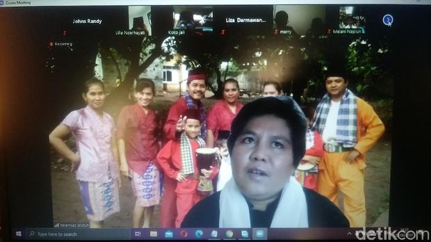 Tur virtual kampung sawah.
