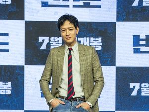 Kang Dong Won Gabung CAA, Agensi Brad Pitt hingga George Clooney