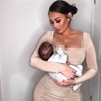 Kini Katy Morgan telah melahirkan anak dari pesepak bola yang namanya dirahasiakan itu. Ia melahirkan pada Maret lalu. Seperti dikutip The Sun, sumber menyebut bahwa sang bayi telah melakukan tes DNA dan hasilnya terbukti bahwa anak dari pemain liga Inggris tersebut.  Foto: dok. Instagram