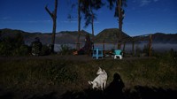 Pembukaan kawasan wisata Gunung Bromo di era normal baru ini menunggu rekomendasi Gugus Tugas COVID-19.