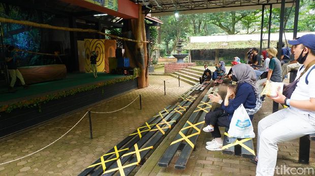 Kebun Binatang Bandung dibuka
