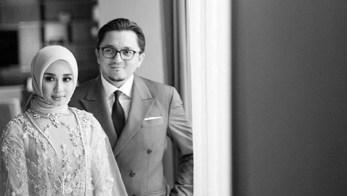 Laudya Cynthia Bella dan Engku Emran Laudya Cynthia Bella dan Engku Emran