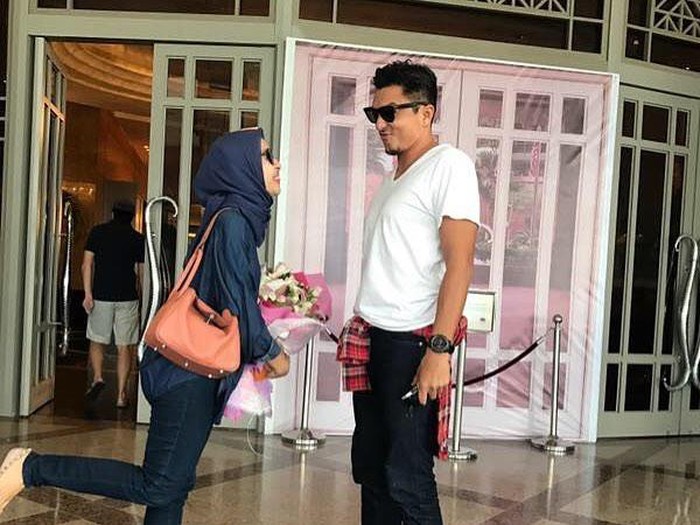 Laudya Cynthia Bella dan Engku Emran Laudya Cynthia Bella dan Engku Emran