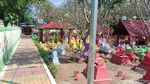 Foto: Makam Warna-warni yang Viral di Madiun