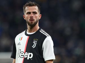 Barcelona: Miralem Pjanic Positif Virus Corona