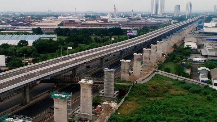 Pembengkakan Dana Proyek Kereta Cepat JKT-BDG sampai 24 T