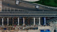 Dalam proyek ini WIKA selain sebagai kontraktor juga pemegang saham pada PT Pilar Sinergi BUMN Indonesia (PSBI) yang bersama konsorsium BUMN Tiongkok membentuk PT KCIC sebagai pengelola. (Keterangan dikutip dari Instagram Wijaya Karya). Pool/Wijaya Karya.