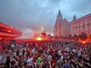 Liverpool Kecam Ulah Fans yang Rayakan Pesta Juara di Saat Pandemi