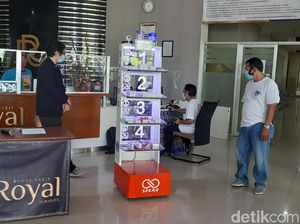 Robot SPERO UK Petra Siap Bantu Nakes RS Royal Tangani Pasien COVID-19