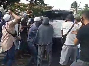 Kasus Hadang Ambulans Bawa Jenazah Corona, 10 Warga Ambon Jadi Tersangka
