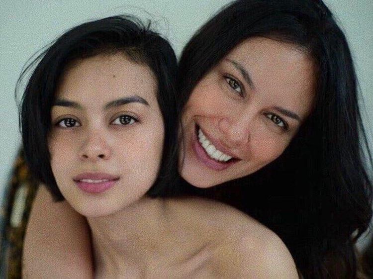 7 Artis Cantik yang Mewarisi Pesona Sang Bunda