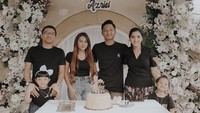 Kini keluarga mereka hanya punya waktu enam bulan untuk mencari rumah baru dan pindah dari istana Cinere tersebut. Dok. Instagram