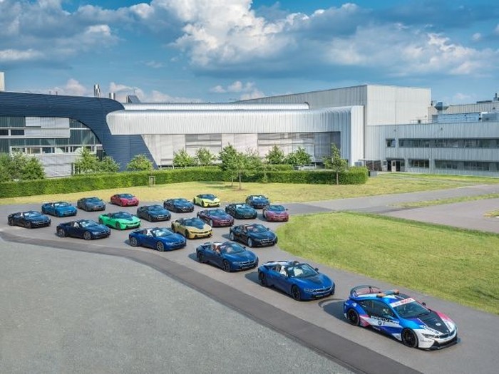 BMW i8 selesai diproduksi