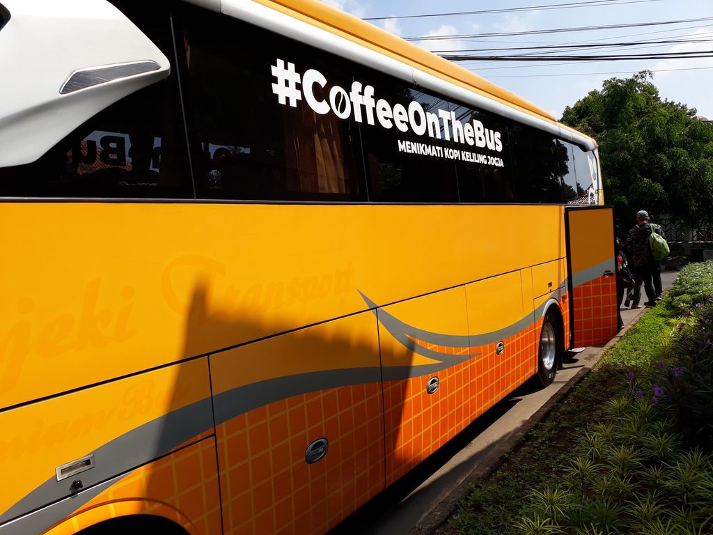 CoffeeOnTheBus