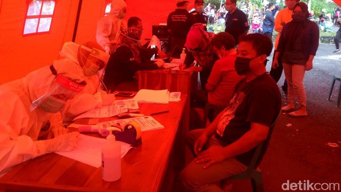 Dinkes Kota Banjar Gelar Tes Swab di Sekitar Eks Stadion Patroman