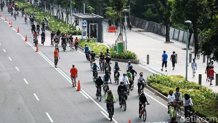 Kegiatan Car Free Day (CFD) di Sudirman-Thamrin, Jakarta, Minggu (28/06/2020), ditiadakan. Tetapi jalur sepeda sementara (pop up bike lane) tetap dibuka.