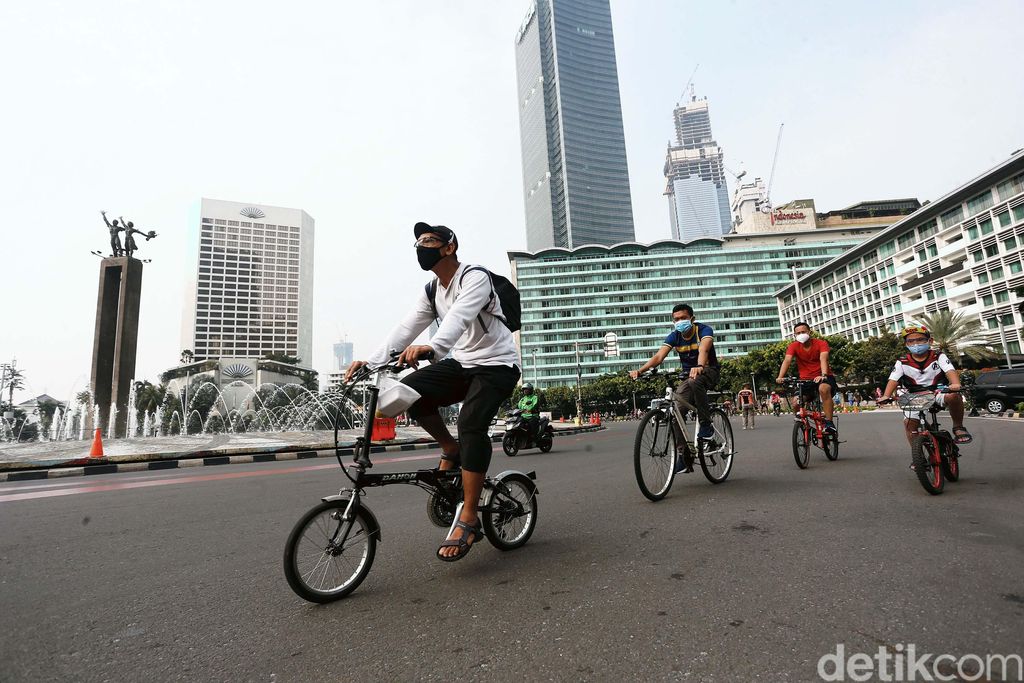 Kegiatan Car Free Day (CFD) di Sudirman-Thamrin, Jakarta, Minggu (28/06/2020), ditiadakan. Tetapi jalur sepeda sementara (pop up bike lane) tetap dibuka.