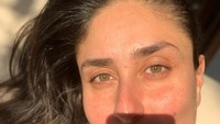 Kareena pun kerap mengunggah wajahnya tanpa makeup di media sosial. Dok. Instagram/kareenakapoorkhan