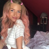 Kesulitanku telah membuatku keluar dari karakter dan akhirnya aku pikir aku menjadi orang yang aku tidak suka, yang mana mengapa aku membuat diriku kebas dengan berbagai hal dan membuat diriku down karena menyingkirkan kesehatan mental dan kesehatan secara umum,Foto: Instagram @lottiemossxo