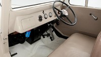 Interior mobil listrik Tama yang sederhana. Foto: Nissan