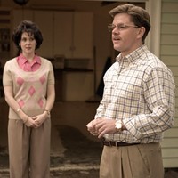 Matt Damon harus menggemukkan badan untuk perannya sebagai Mark Whitacre, di film The Informant!. Untuk menaikkan bobot 13,6 kg dalam waktu singkat, dia makan makanan berkalori tinggi setiap hari. Saya makan sebanyak mungkin dan minum bir hitam. Di antara jam makan saat syuting, sayaakan makan paket Value Meal No. 1 di McDonalds dan (keripik) Doritos di atasnya. Benar-benar surga, kata Matt kepada Entertainment Weekly. Foto: Participant Media