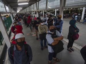 Kereta Api Angkut 429 Juta Penumpang Tahun Lalu, Siapa Bisa Ngalahin?