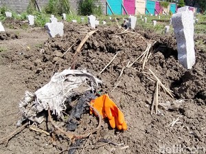 Pemkot Surabaya Bantah Kabar Makam Khusus Pasien COVID-19 Penuh
