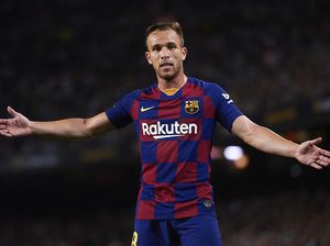 Tukar Arthur dengan Pjanic, Manajemen Barcelona Dinilai Bobrok