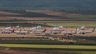Timur Tengah Konflik, Pesawat-Pesawat Parkir di Bandara Terpencil Ini