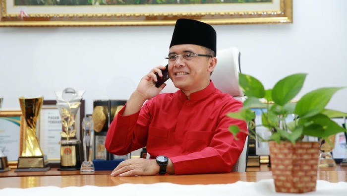 bupati anas