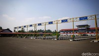Sempat ditutup guna mencegah penyebaran virus Corona, aktivitas di Terminal Jatijajar kini kembali bergeliat.