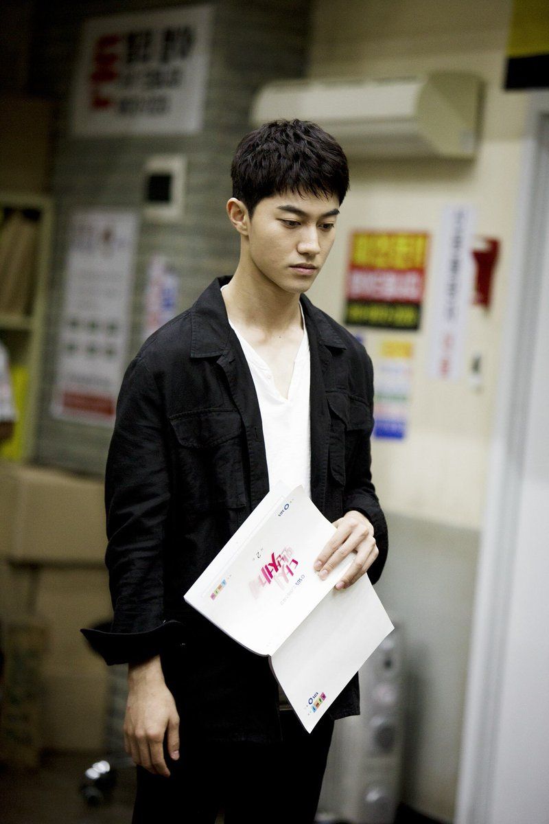 Kwak Dong Yeon di Reunited Worlds