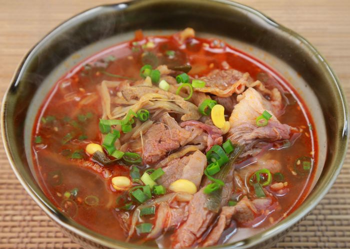 5 Makanan yang Disajikan Saat Perayaan di Korea
