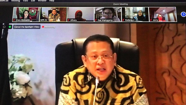 Diskusi Virtual di Hari Keluarga Nasional