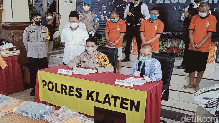 Rilis penangkapan pengedar uang palsu di Klaten (