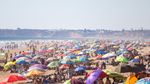 Saking Ramainya, Pantai Cadiz Spanyol Bakal Ditutup