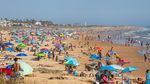 Saking Ramainya, Pantai Cadiz Spanyol Bakal Ditutup